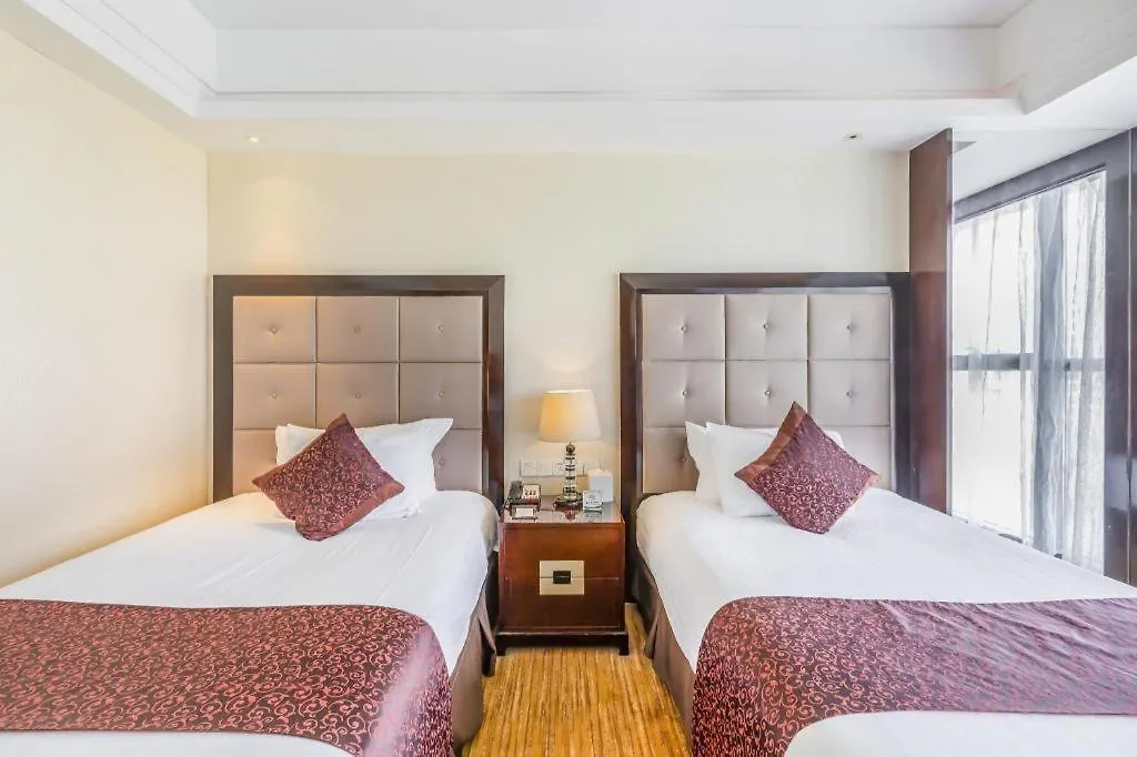 New Century Grand Hotel Xinxiang 5*,