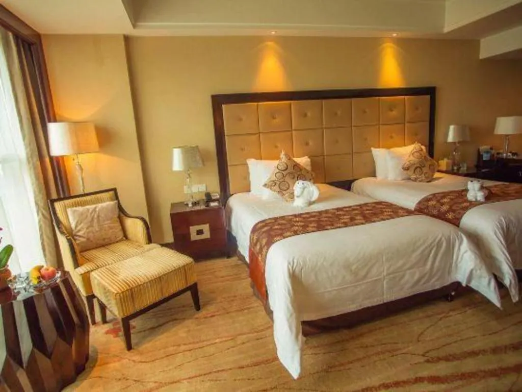 *****  New Century Grand Hotel Xinxiang China